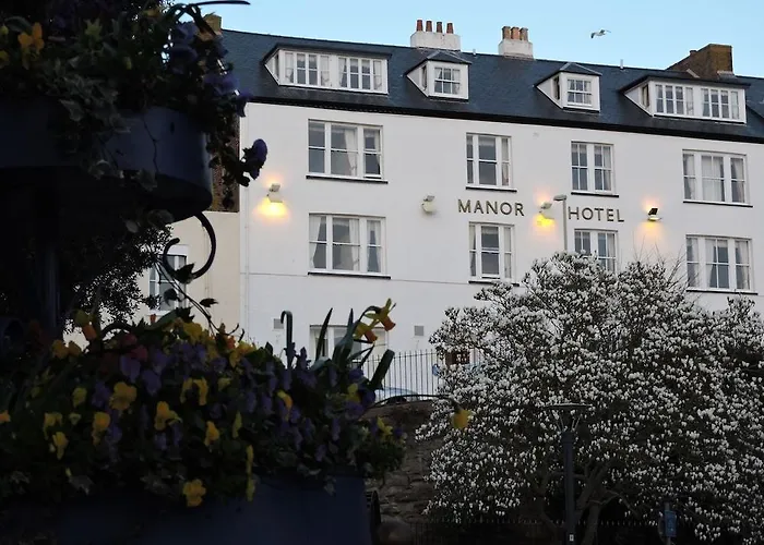 Hotels near Dawlish, Devon: Your Perfect Stay in the Picturesque Coastal Town