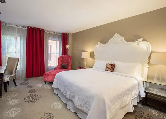 Savannah Accommodations