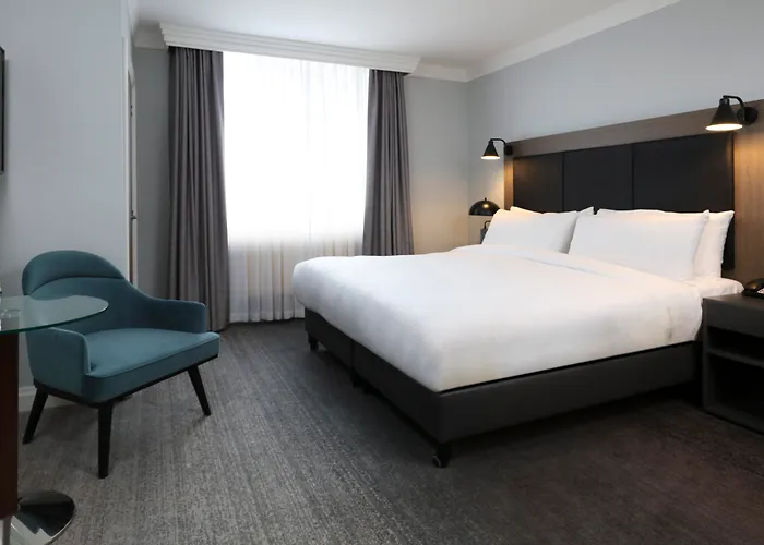 Hotels Leeds Town Centre: Where to Stay in the Heart of West Yorkshire