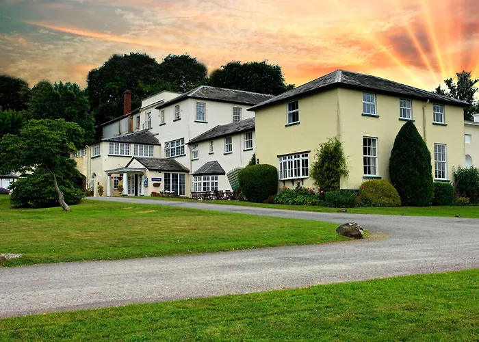 Discover the Top Hotels Near Woodbury Exeter for a Memorable Stay