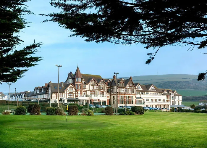 Discover the Top Dog-Friendly Hotels in Woolacombe for a Perfect Getaway